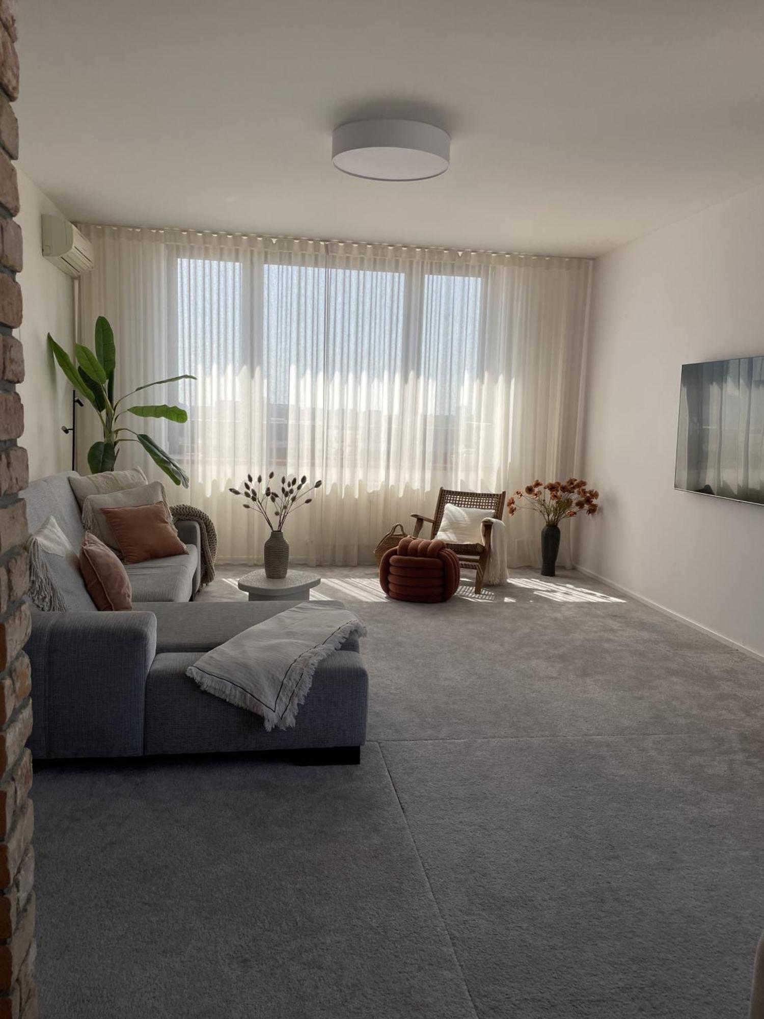 Panorama View Design Apt In Old Town - Free Parking Братислава Экстерьер фото
